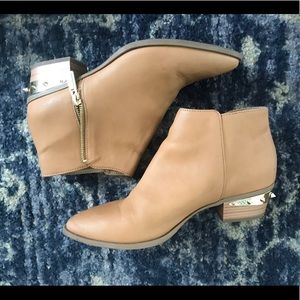 Circus by Sam Edelman Tan Booties Size 8